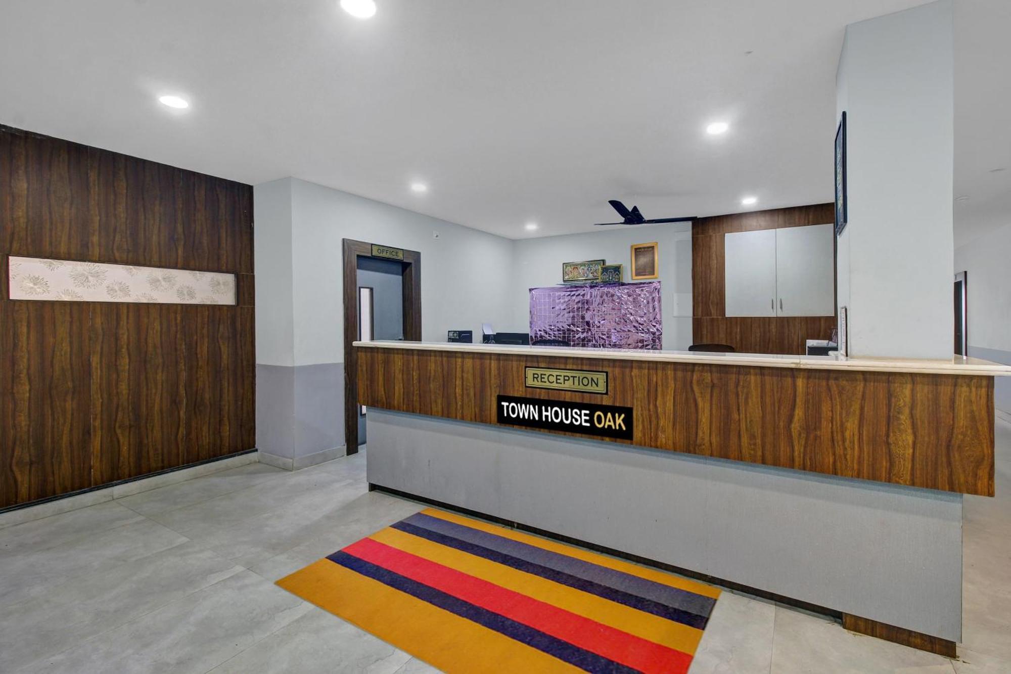 Collection O Hotel Swagath Pride Mancherāl Esterno foto
